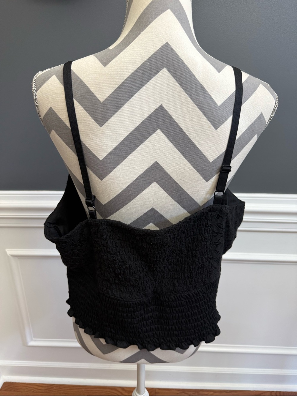 Torrid Black Lace Smocked Crop Top Sheer Plunge Neck Shirt Size 2X NWT - Picture 2 of 6